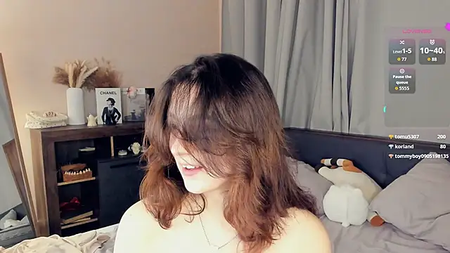 DracosMoon's cam snapshot