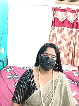 tamil-aunt's cam snapshot