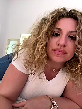 miamellycious live sex cam