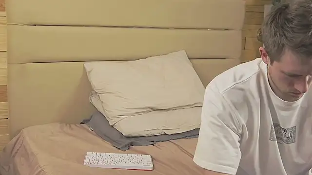 EthanPinkman live sex cam