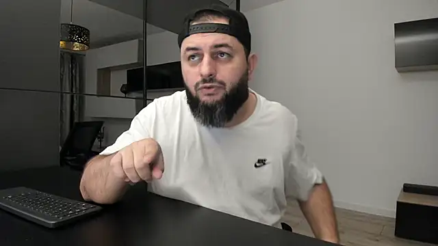 DravenPeak live sex cam