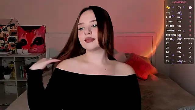 LittleKiitten live sex cam