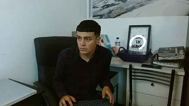 StivenandMady's cam snapshot