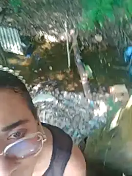 charlotte_dante212's cam snapshot