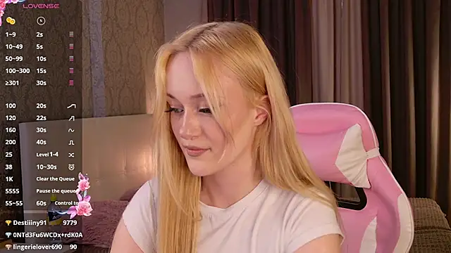 HeyMonkey_'s cam snapshot