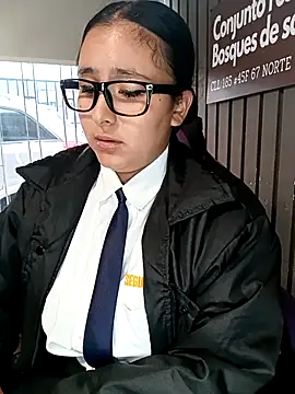 Cute_Penelope live sex cam