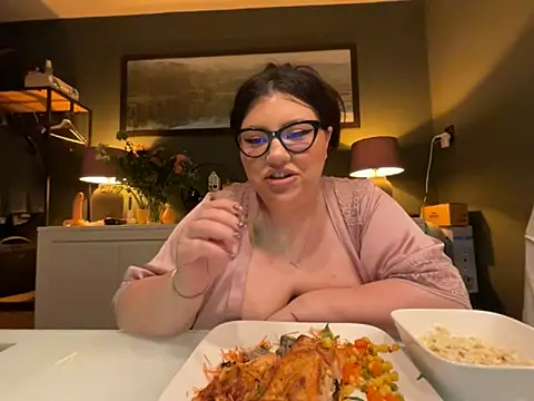 CurvyKimmy1's cam snapshot