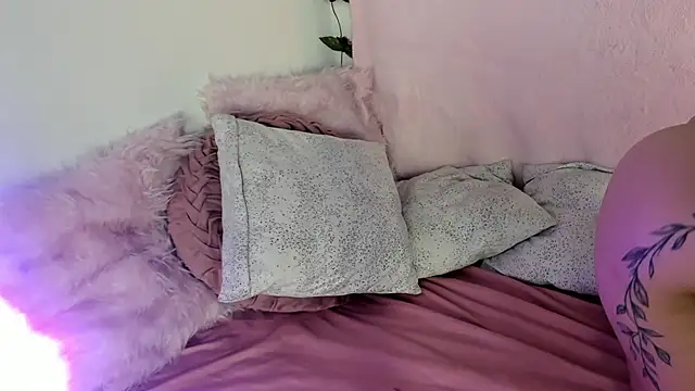 daenerysar5's cam snapshot