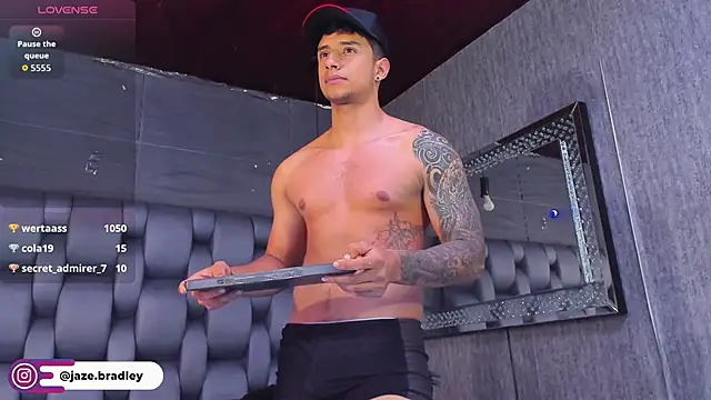 jaze_bradley's cam snapshot