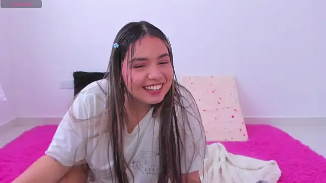 Alana_Banana_'s cam snapshot