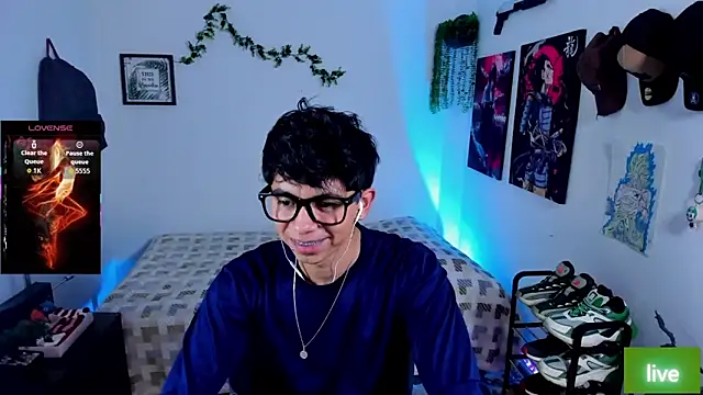 Yaiden_11's cam snapshot