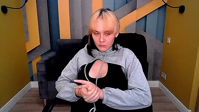 MilaMild's cam snapshot