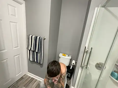 hungkubenski's cam snapshot