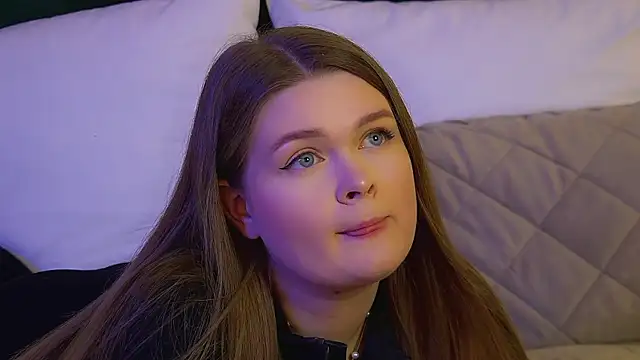 CrystalLyons's cam snapshot