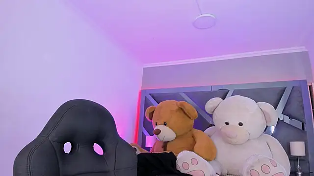 AmberiniHoffman's cam snapshot