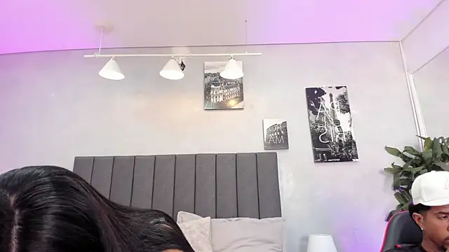 violet_and_myers live sex cam