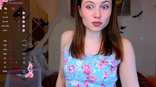 HolyBabyDoll's cam snapshot