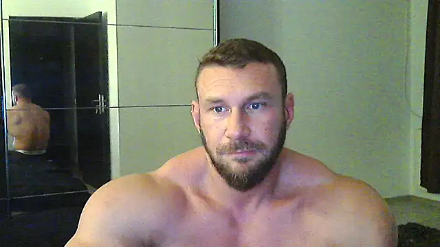 muscularkevin's cam snapshot