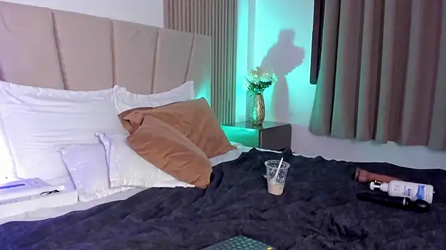 Victoria_Beaumont's cam snapshot