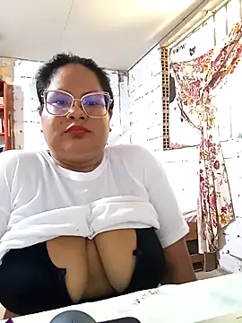 celeste122595's cam snapshot