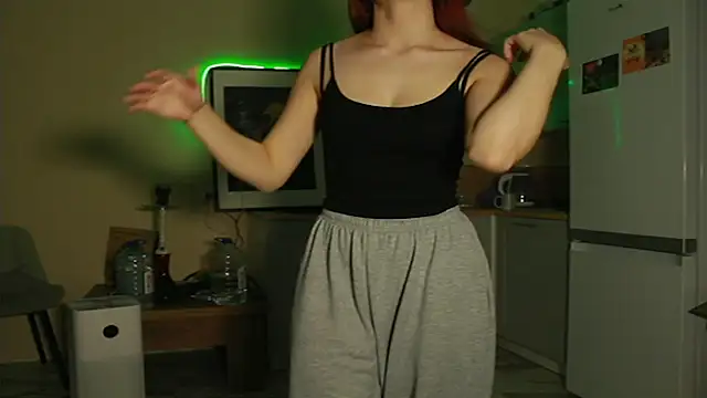 AmoraBloom's cam snapshot