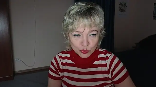 Rosette_Pricky's cam snapshot