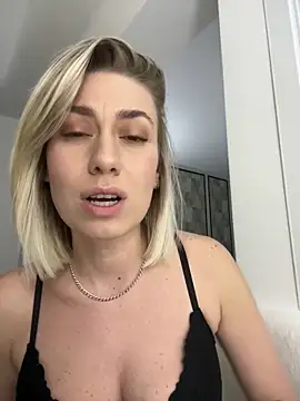 clara_k's cam snapshot