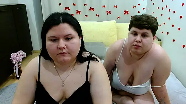 BeckyAndHellen live sex cam