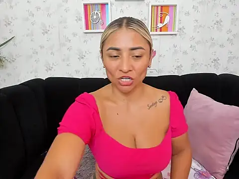 milf_bigass_'s cam snapshot