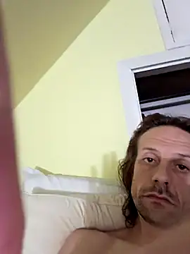 Danny19867's cam snapshot