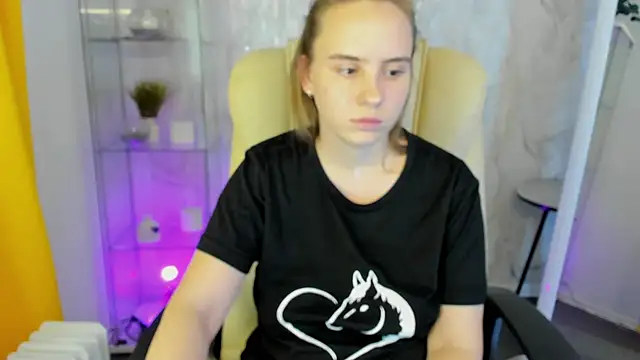 Lika_0ne's cam snapshot