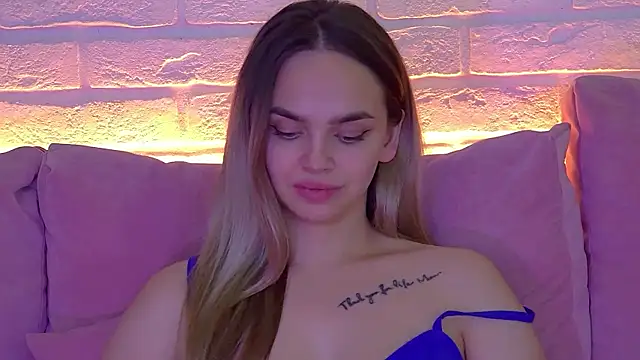 AnitaVenture's cam snapshot