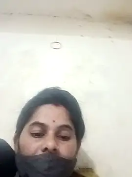 JULEE-740's cam snapshot