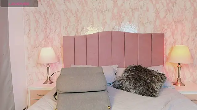 Megannn__21's cam snapshot