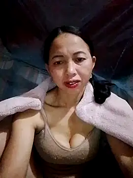 TRIEUTRIEU20's cam snapshot