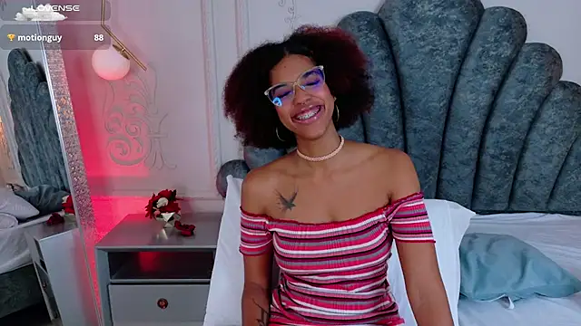 Charlotte-Novac's cam snapshot