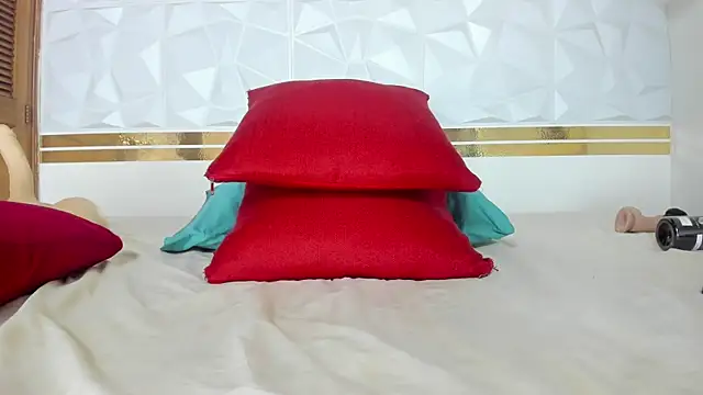 Sara_Collinnss's cam snapshot