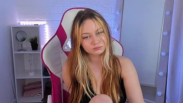 SweetieAngela's cam snapshot