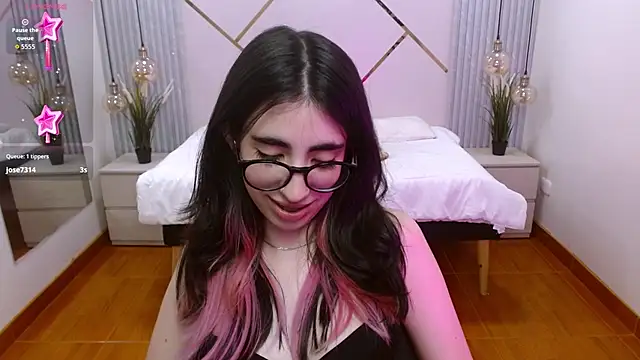 LenaRoses's cam snapshot