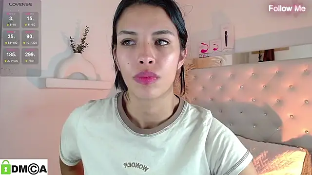 zoe_sexy_latin_19's cam snapshot