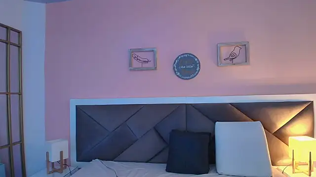 lilly_rohan's cam snapshot