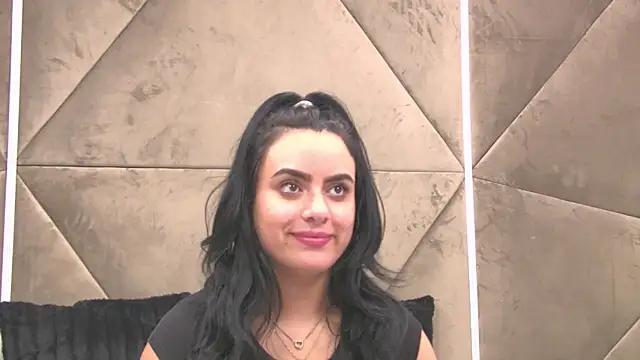 ElyzaIbarra live sex cam