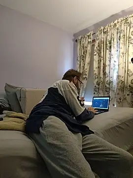 Chiligrande6969 live sex cam