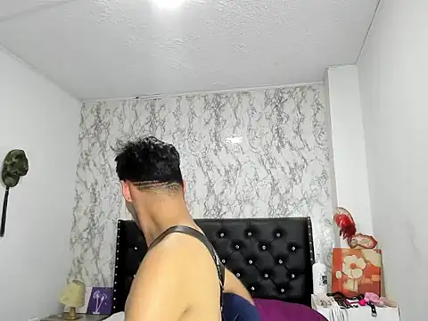 Lovers_Spicy live sex cam