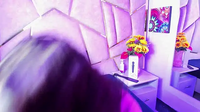 MelanyAss_'s cam snapshot