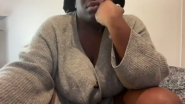 nanaisbackk's cam snapshot