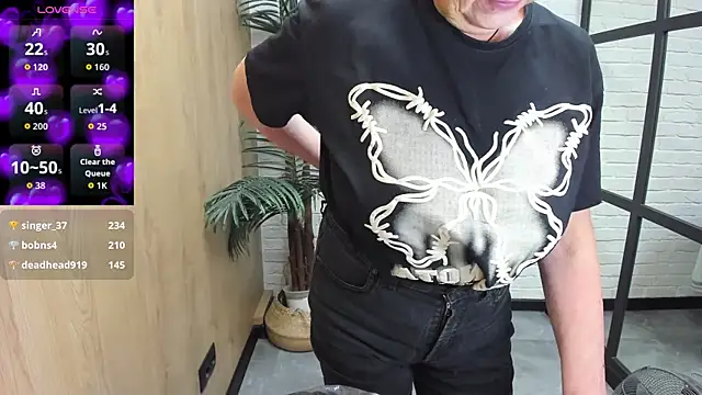 LindaPassionate's cam snapshot