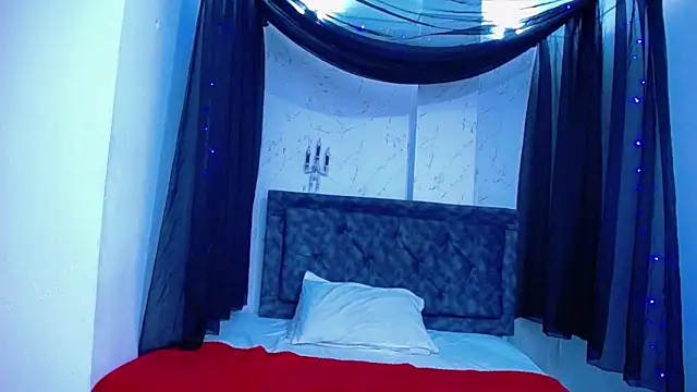 mia__thomson_'s cam snapshot