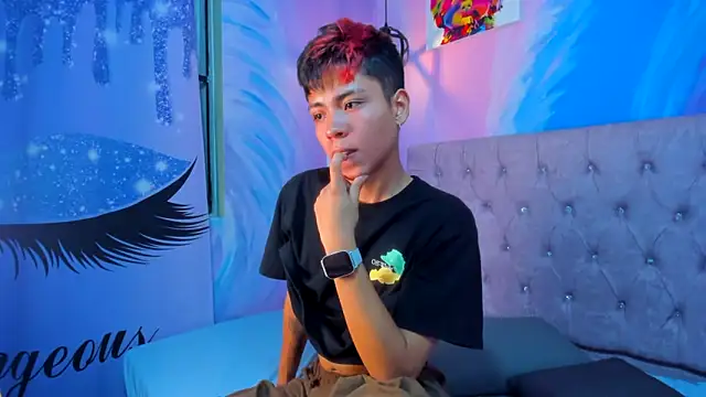 MaxiWildd live sex cam