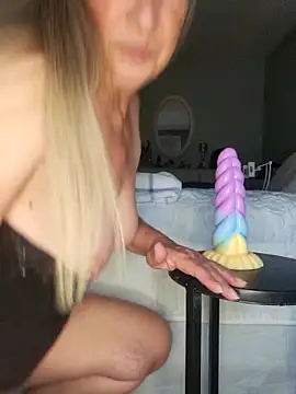 milf-Lacey's cam snapshot